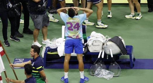 Novak Djokovic az elhunyt legendának tisztelgett győzelmét követően
