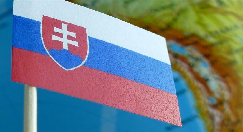 Földönkívüli űrhajó szelte át Szlovákiában az eget, rengeteg videó készült az azonosíthatatlan tárgyról?
