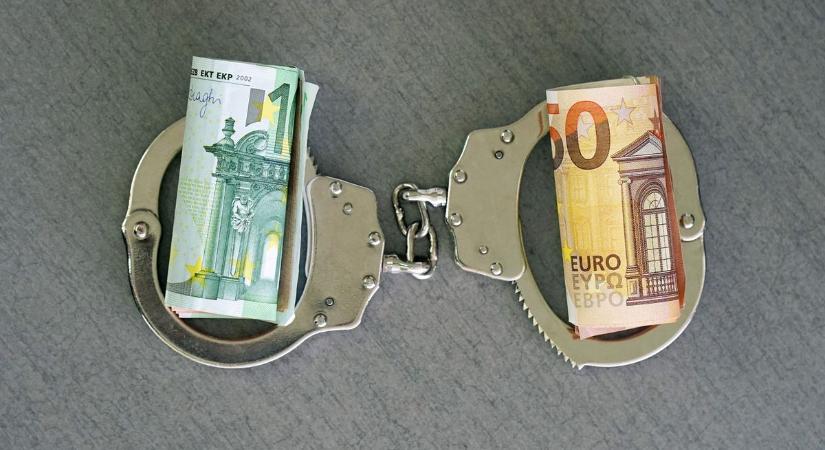 Bűnös ügyletet bonyolított a szlovák bankon keresztül a Cipruson élő nógrádi nő