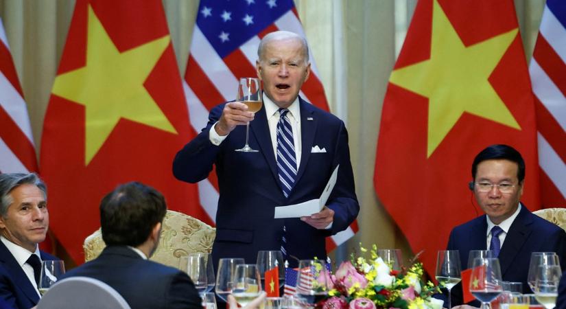 Joe Biden: Új szakaszba léptek az Egyesült Államok és Vietnam kapcsolatai