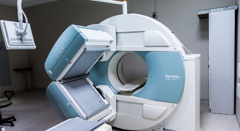 A sertéstenyésztő megelégelte a hosszú várakozást, ezért rövidesen maga nyit MR-diagnosztikai központot Szanyban