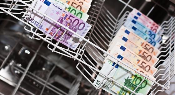 Kriminális multikulti: Szlovák bankból utalta Tajvanra a Cipruson élő magyar nő a bűnös pénzt