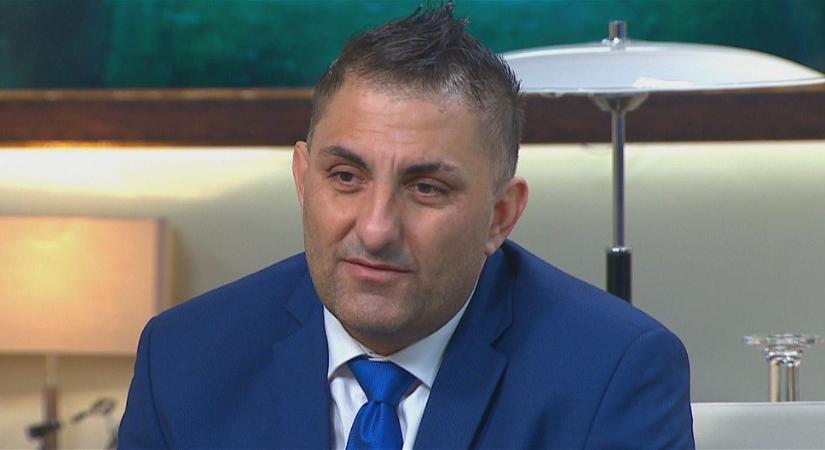 Saját magát buktatta le Győzike egy dúskeblű szépséggel, Bea asszony megint ki fog készülni