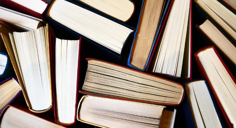 Milliókért kelt el egy ritka Harry Potter-kötet, amit egy angliai iskolában találtak meg