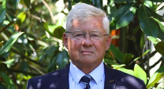 Erdő Péter a hatalom fenntartását segíti, amit Kötcsén is igazolt