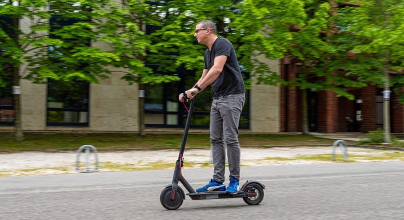 Várhatóan kötelező biztosítást kell majd kötni az elektromos rollerekre