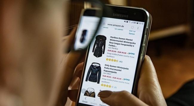 Webáruházas csalót fogtak a rendőrök