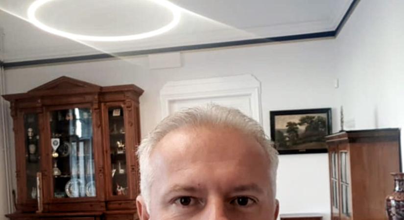 Nem támogatja Péterffy Attilát az LMP, külön indulnak