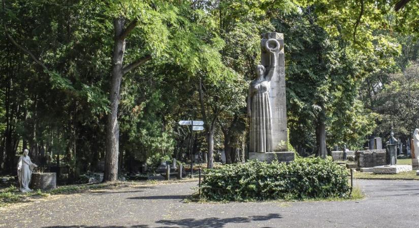 Arany János megújult sírja és koncert várja hétvégén a látogatókat a Fiumei úti sírkertben