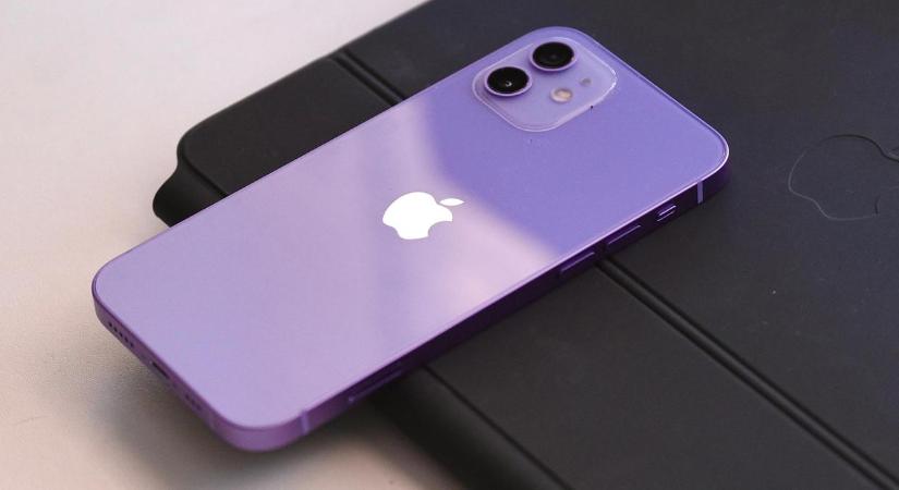 Rákkeltő lehet az iPhone 12: betiltották az értékesítését Franciaországban