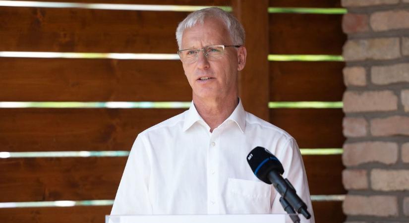 Soltész Miklós: a közép-európai nemzeteknek békességre kell törekedniük