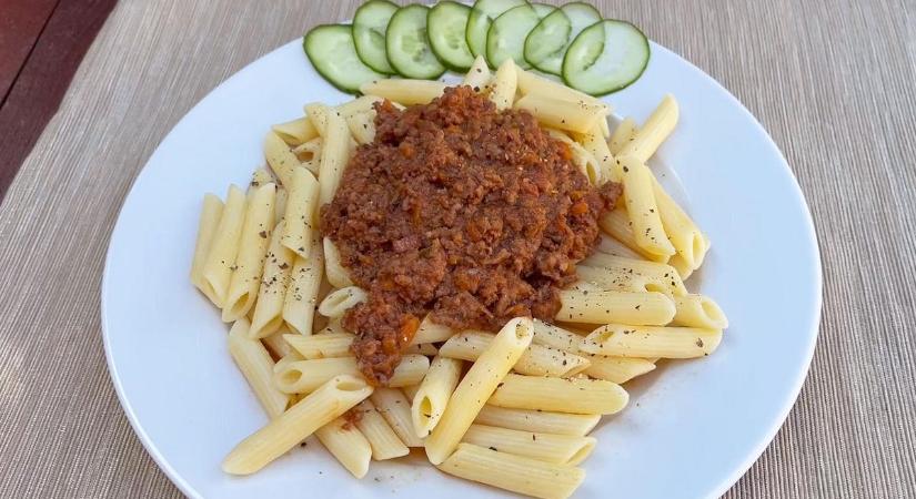 Kollégánk autentikus bolognai raguja most a sztár! Aki kóstolta, nem tud betelni vele