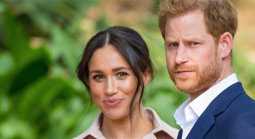 Károly király és Harry herceg brutálisan esett egymásnak Meghan Markle miatt