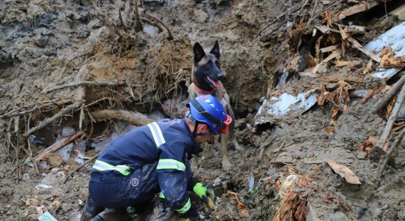 Georgia újra a sárlavinák szorításában vergődik