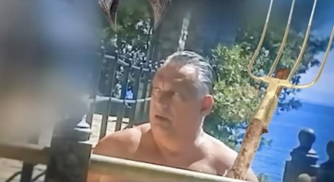 Durva kritikát kapott Orbán Viktor félmeztelen habteste