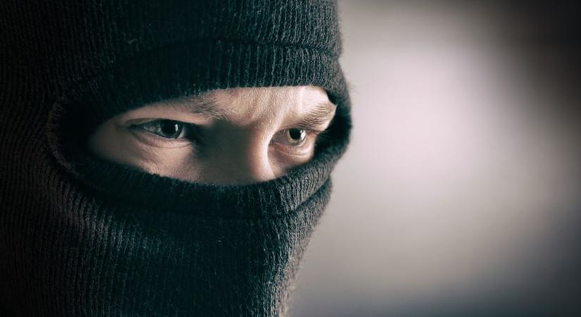Szokatlan zsákmánnyal távozott a furcsa betörő