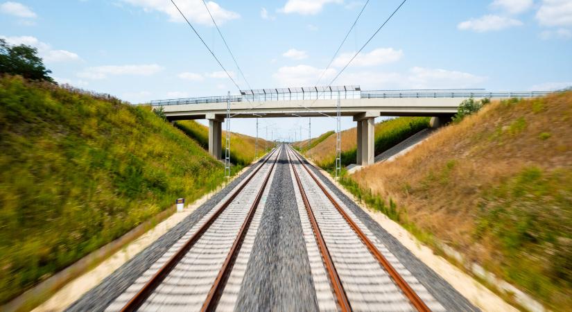 Megkezdődhet az iváncsai közúti felüljáró tervezése