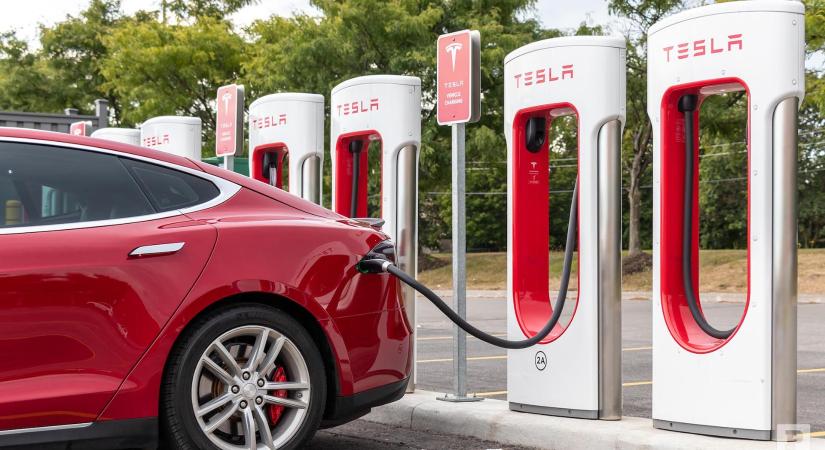 Európai Uniós támogatással bővül a Tesla töltőállomás hálózata hazánkban