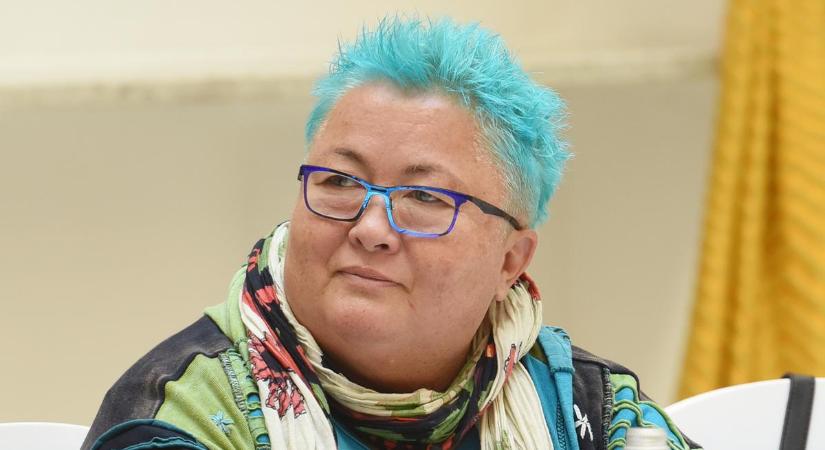 Ezt hallgassa meg, Falusi Mariann énekel – videó