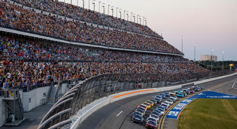 Visszavonják a NASCAR idei egyik legnagyobb újítását