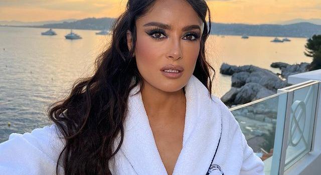 Salma Hayek elárulta fiatalos külseje egyszerű titkát