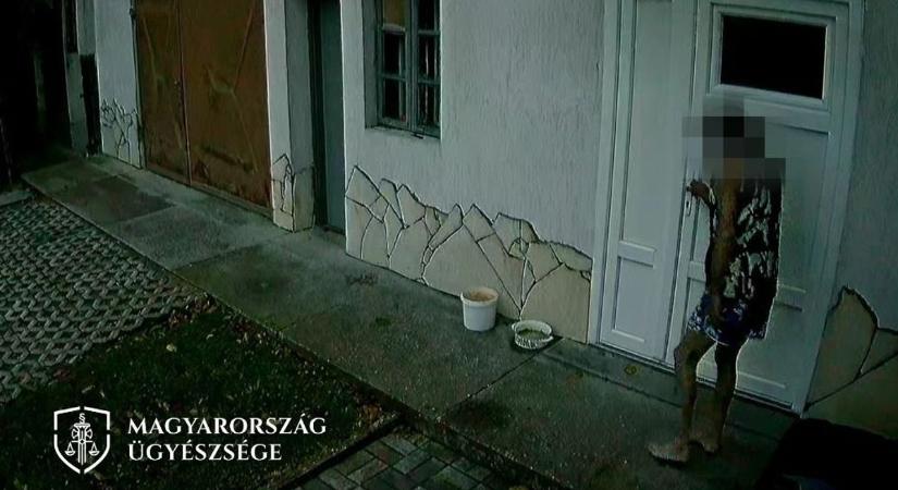 A pincelépcsőn elaludt a részeg betörő
