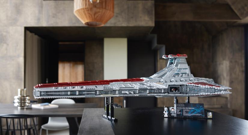 Itt egy újabb kihagyhatatlan és hatalmas Lego a Star Wars rajongóinak