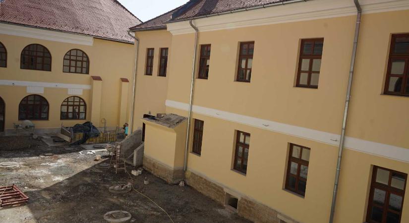 Tanácsülés Kézdivásárhelyen: módosították a költségvetést