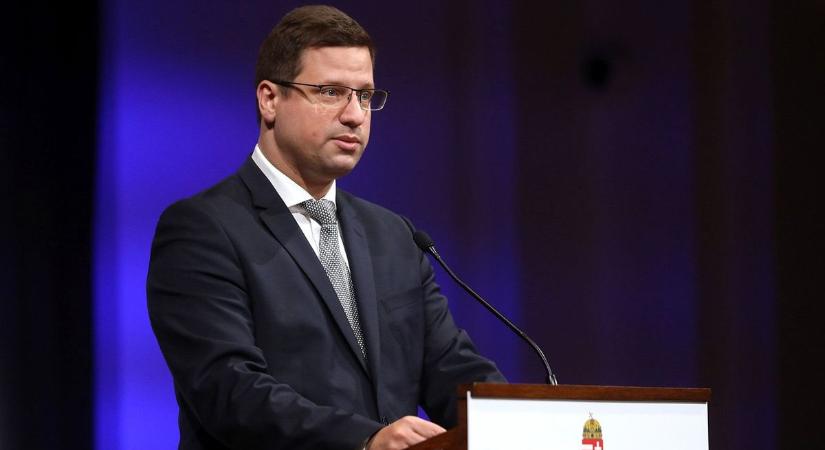 Gulyás Gergely: Akár hónapokon belül jelentős tanárbéremelés jöhet