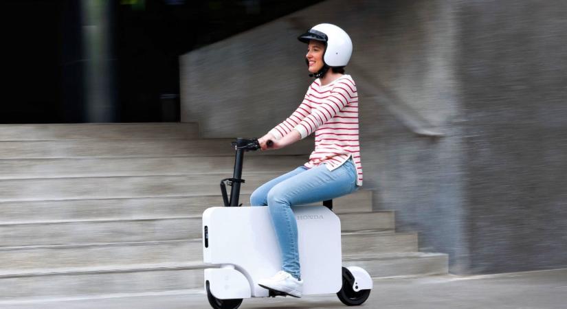Koffer-méretű villanyrobogót készített a Honda