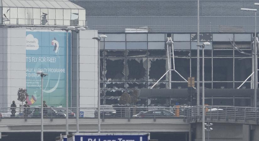 Három vádlottat életfogytiglanra, hármat húsz évre ítéltek a 2016-os brüsszeli terrortámadások miatt