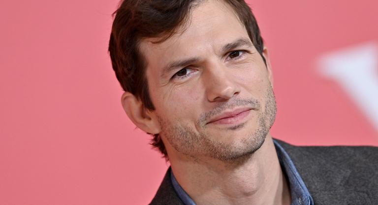 Ashton Kutcher kilép a saját gyermekbántalmazás elleni jótékonysági szervezetből a kritikák miatt