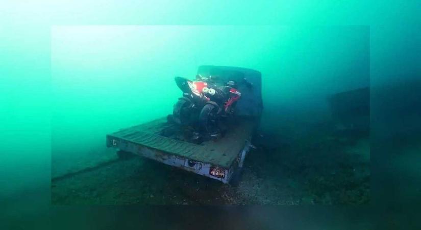 Az megvolt, hogy több tucat autó fekszik a Comói-tó mélyén?