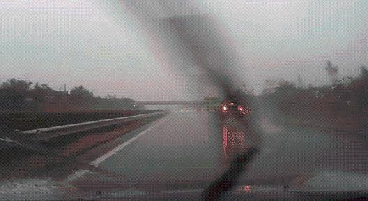 “BZDMG!”- kiáltja a magyar baleset előtt - itt egy hazai crash compilation