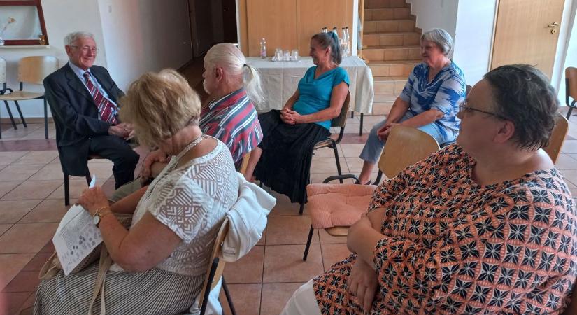 Kulturális örökségekről a dinnyési szabadegyetemen