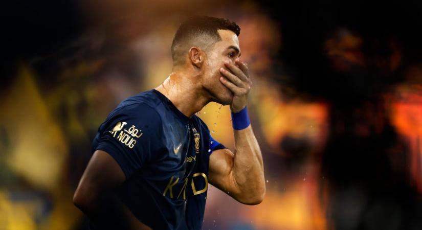 Ronaldo szabadrúgása telibe kapta az operatőrt