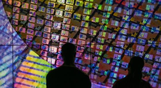 Újabb falba ütközhet a techszektor, aligha esnek rövid távon a termékek árai