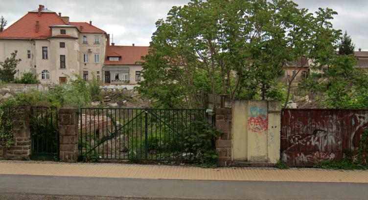 Áruház épülhet a vasútállomás melletti üres telken?