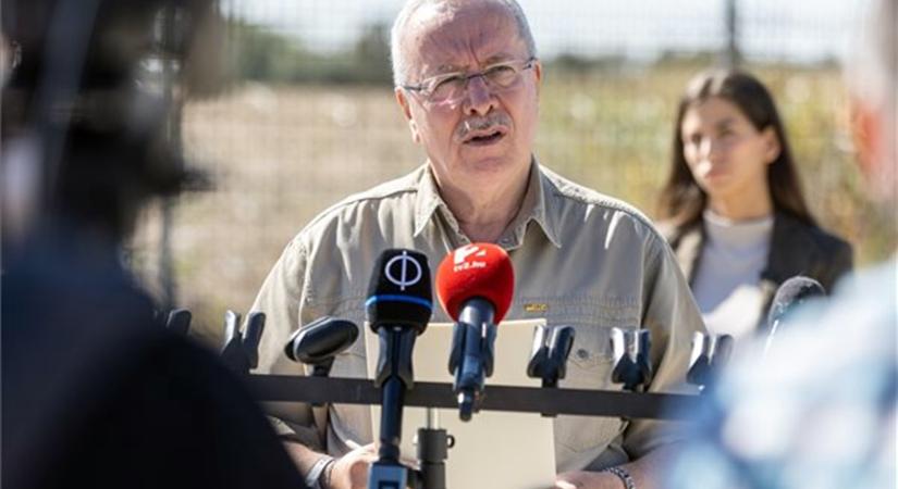 Te vagy a legény Bakondi pajtás – Ünnepel a hivatásos rettegő