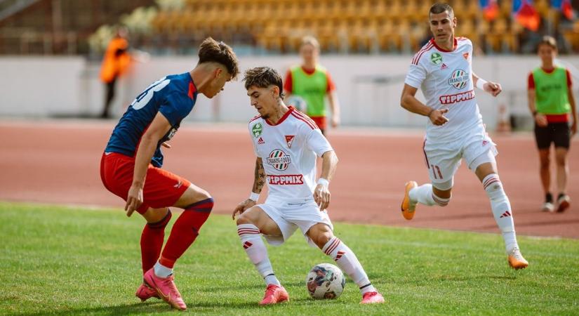 Brandon Domingues még meg is fejelte Szrdjan Blagojeivcs kérését