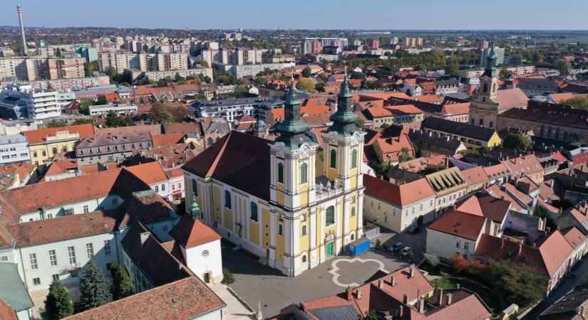 Összevesztek a paprikáskrumplin, ezért egy karóval agyonverte az öccsét Székesfehérvárott