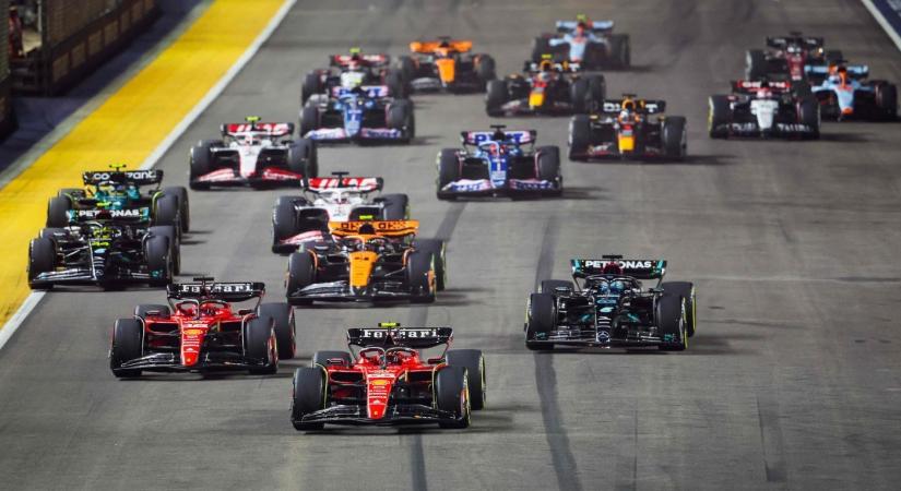 F1: Sainz és a Ferrari első idei győzelmét szerzi