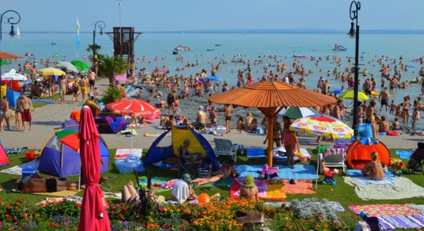Holttestet találtak a Balatonban