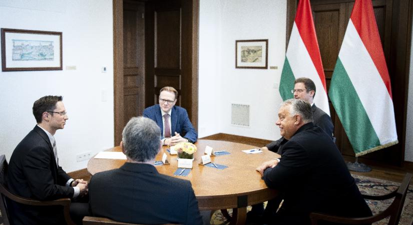 Nem hatósági attitűdre van szükség – mondta Orbán Viktor az új főispánoknak