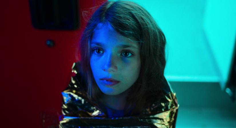 Drága gyermek: Mindenki ezt a német thrillersorozatot nézi most a Netflixen, ami a kritikusok figyelmét meg elkerülte