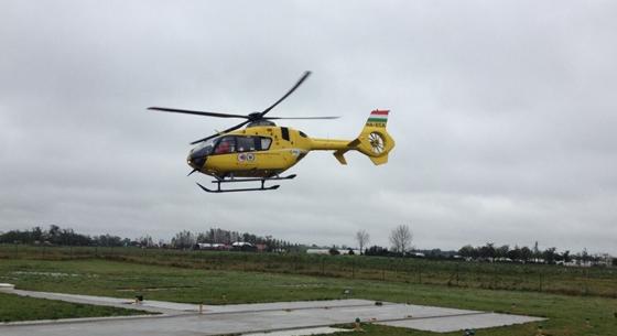 Rosszul lett a focipályán, mentőhelikopter vitte kórházba a magyar focistát
