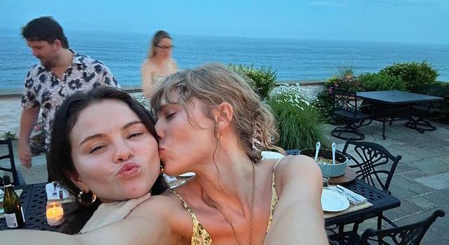 Ő a legjobb barátom!" - Selena Gomez Taylor Swifttel közös fotót posztolt
