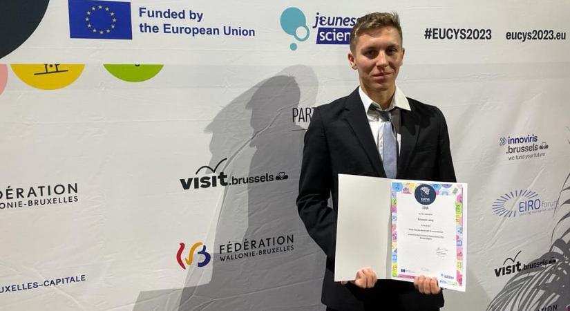 Újabb nemzetközi siker – magyar középiskolás, Laskai Szilveszter nyert különdíjat az EU Fiatal tudósok versenyén