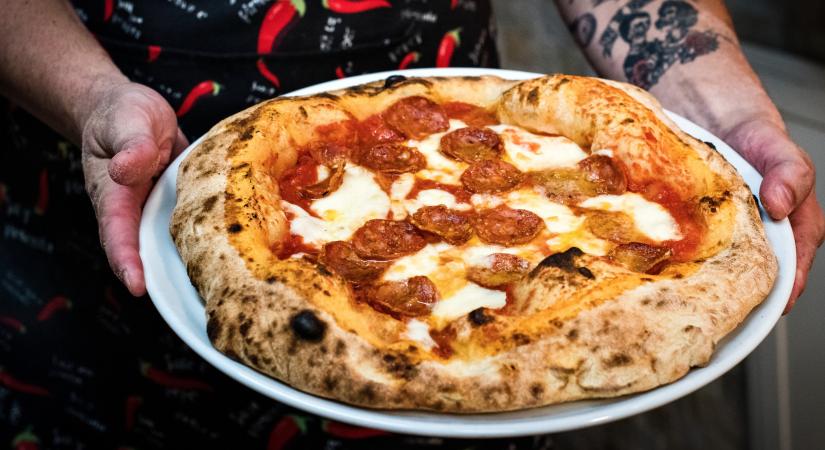 Kedden féláron pizzázhatunk országszerte a nápolyi pizzériák éjszakáján