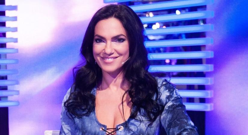 Merész fotók! Bódi Sylvi minden idomát látni engedte a vizes bikini